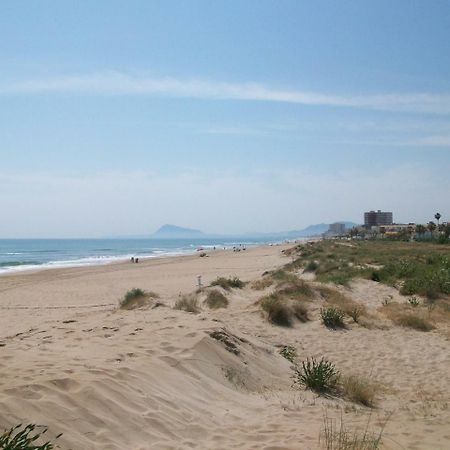 Neptuno Apartamento - Frente A La Playa Daimús Extérieur photo